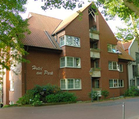 Hotel Am Park Дінслакен Екстер'єр фото